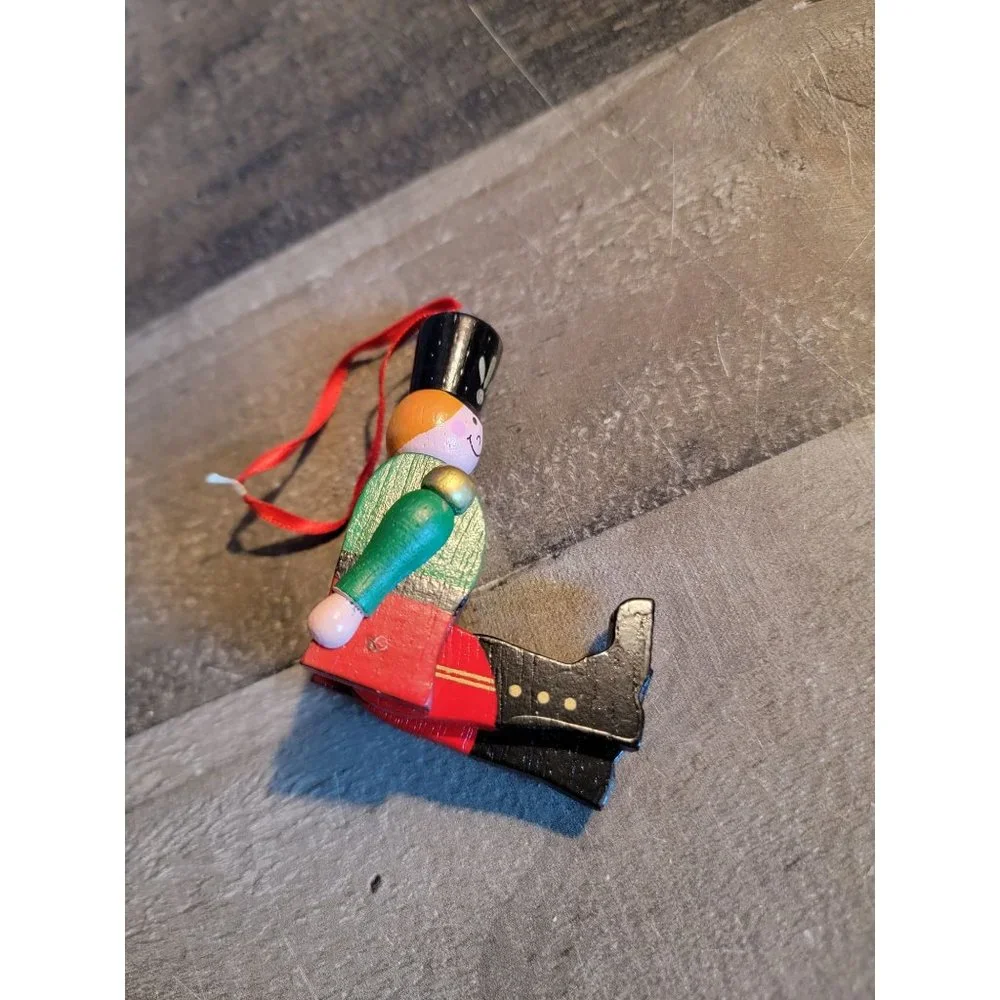 Wooden‎ green red soldier jointed ornament xmas